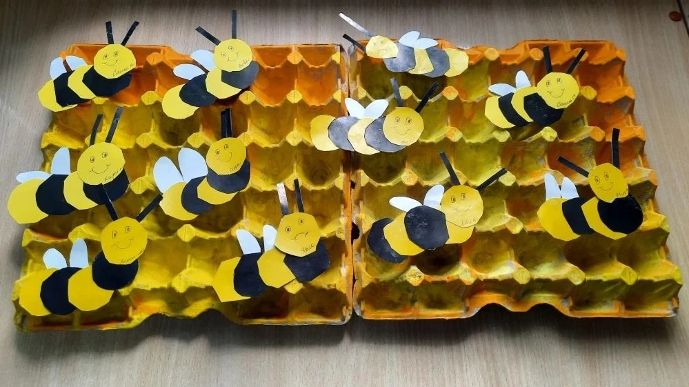 🐝🌼 В старшей группе прошло увлекательное занятие, посвященное Всемирному дню пчел!
Дети познакомил