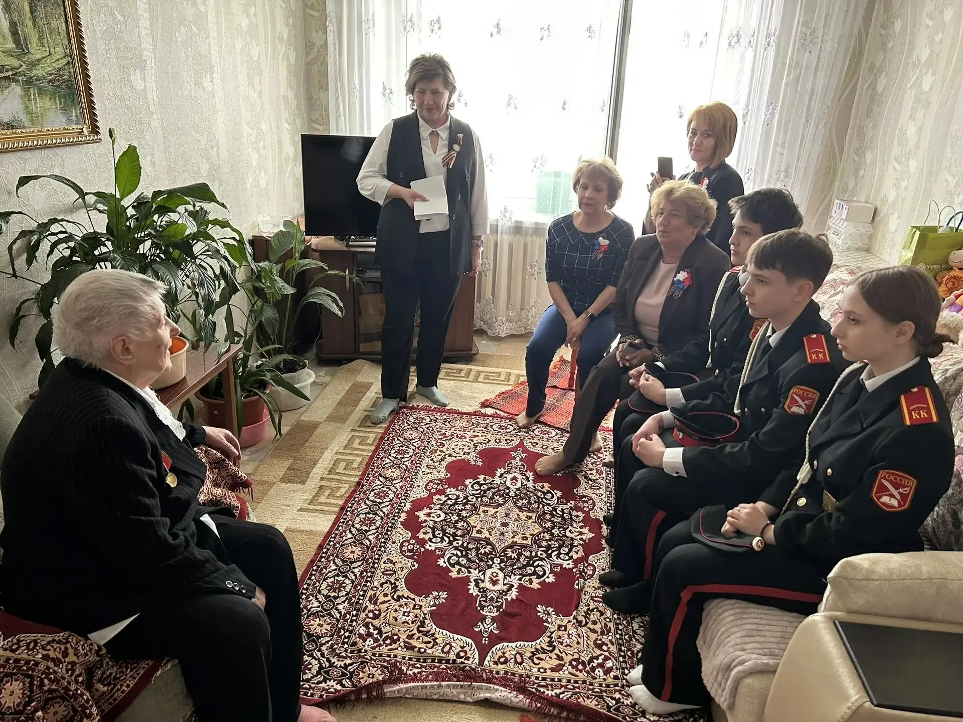 🎖 Ветераны — наша гордость, сила и почет! В преддверии великого праздника Победы кадеты нашей школы 