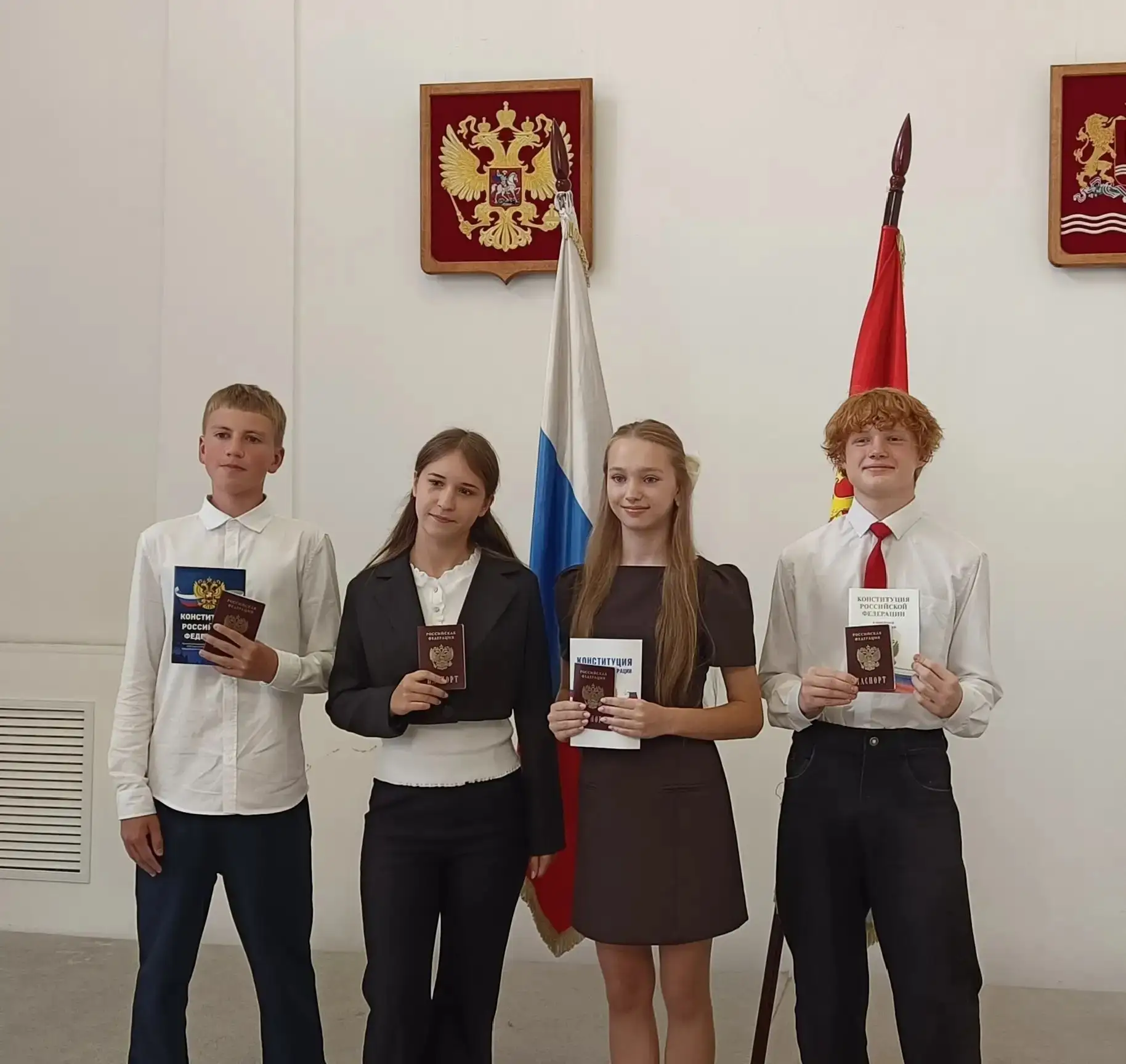 🇷🇺ВРУЧЕНИЕ ПАСПОРТА ГРАЖДАНИНА РФ