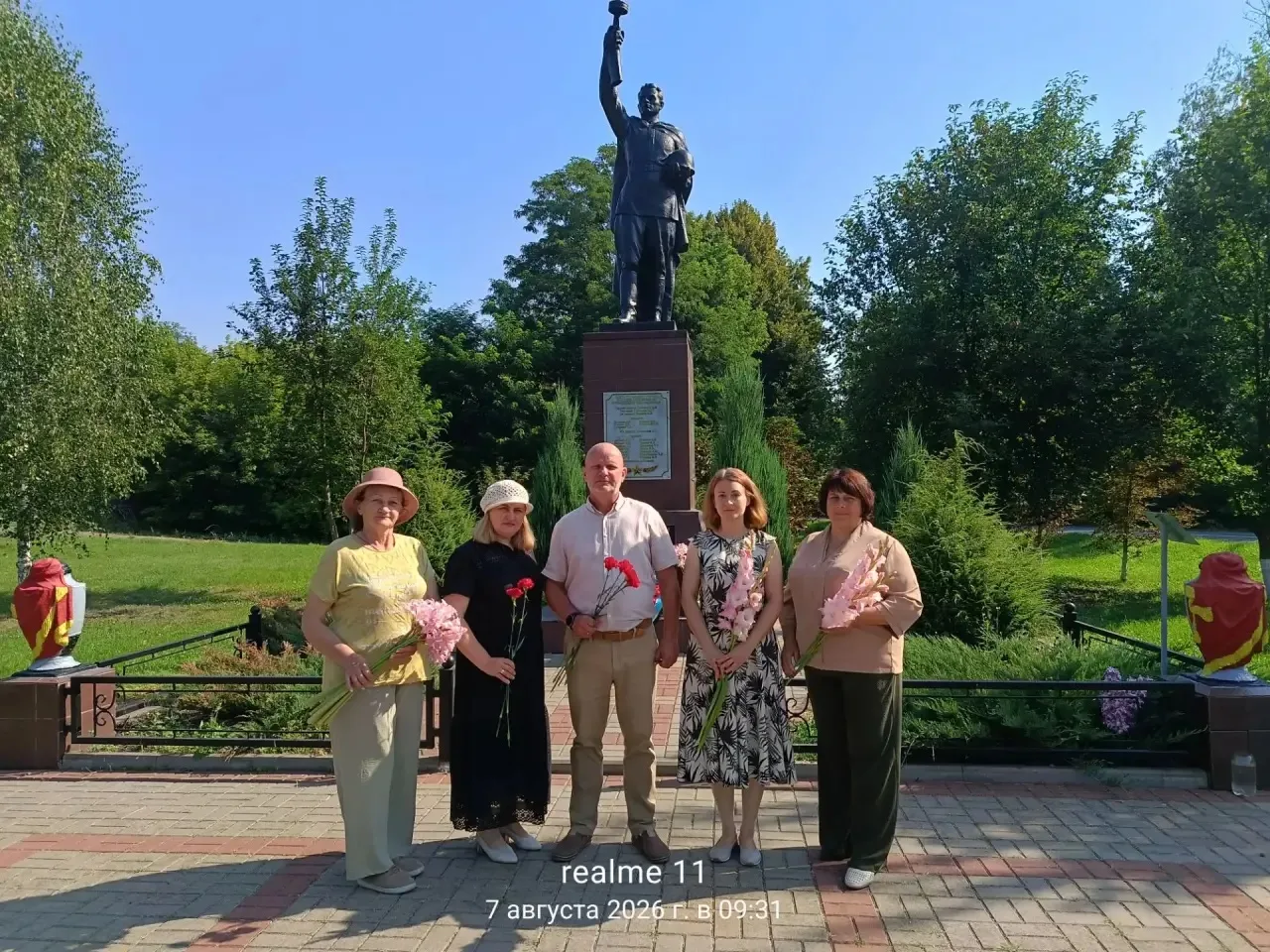 🎖 7 августа, в день освобождения Борисовки от немецко-фашистских захватчиков, возложил...