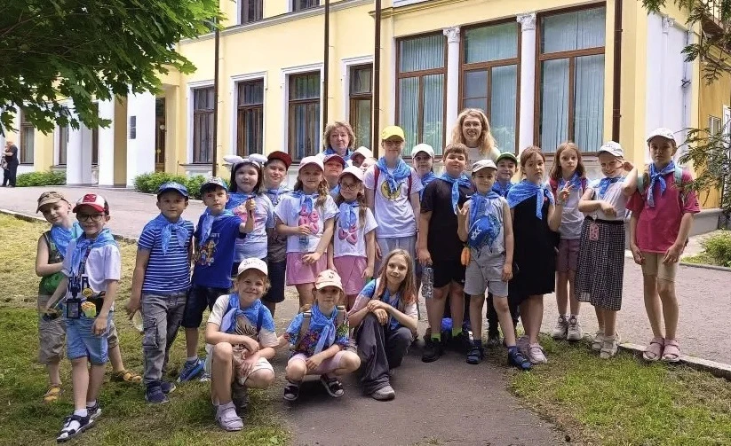 ЯРКОЕ ЛЕТО В «ГЛОРИИ»
🤩 Во вторник, 9 июня, участники июньской смены «Занимательное лето» побывали 