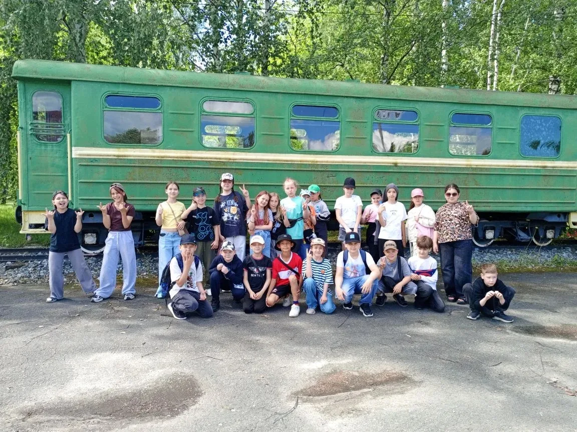 День в «Летней экспедиции»: путешествие на детскую железную дорогу 

Сегодня в нашем лагере прошёл д