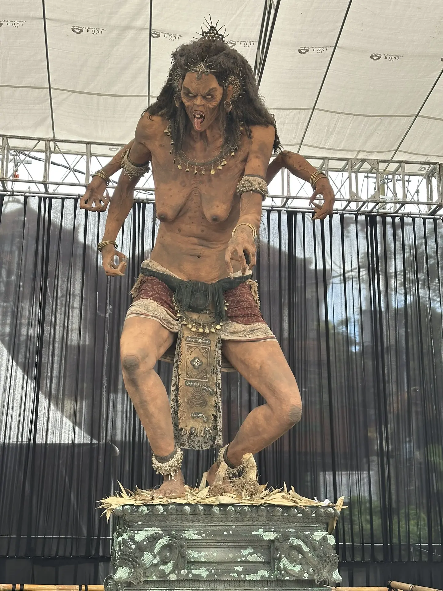 Сегодня на Бали — День тишины (Nyepi) 🤍  Сразу скажу: все посты, которые сегодня будут — я написала 