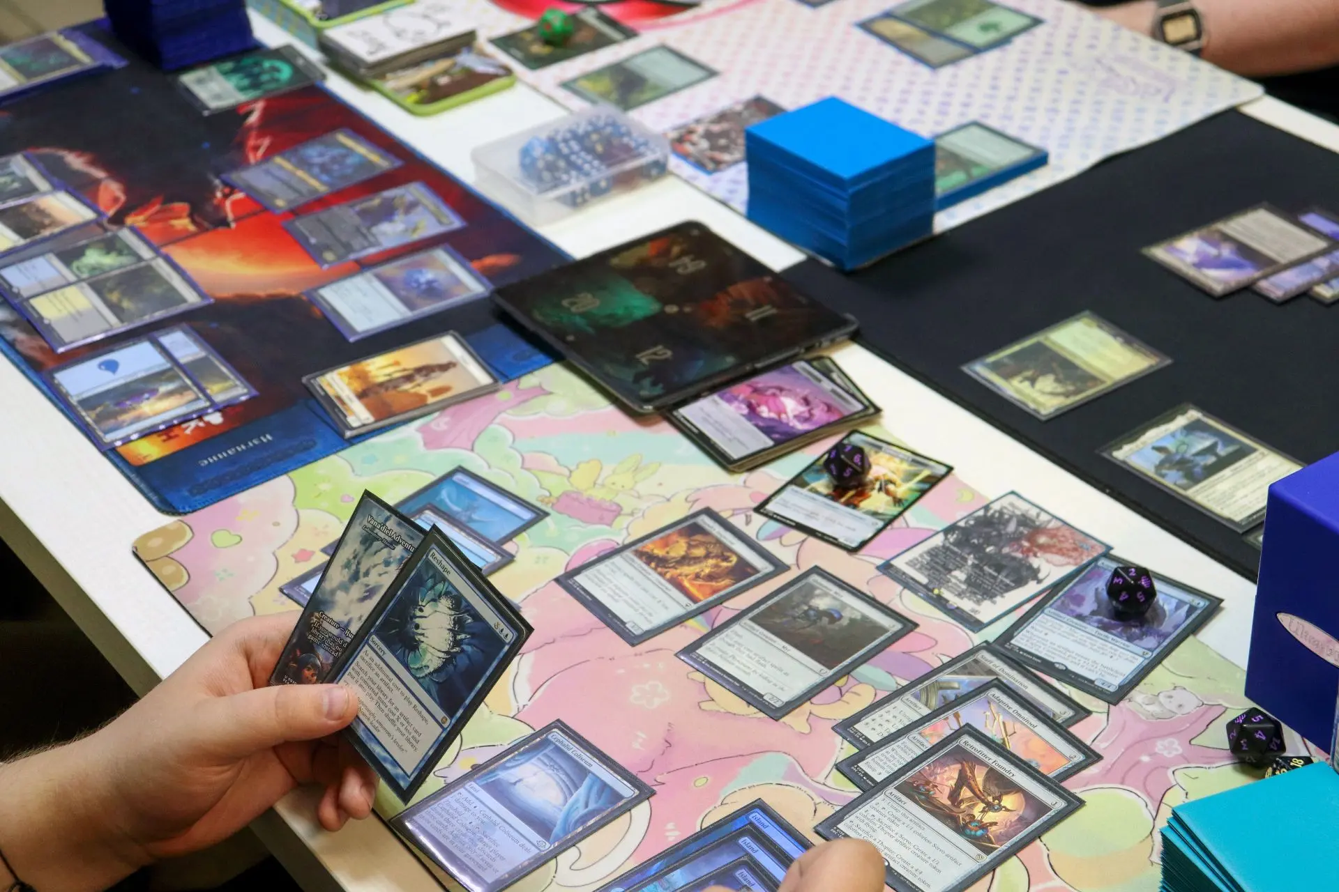 Пятничные Magic: The Gathering посиделки в формате «Мультиплеерный Коммандер» 🎲