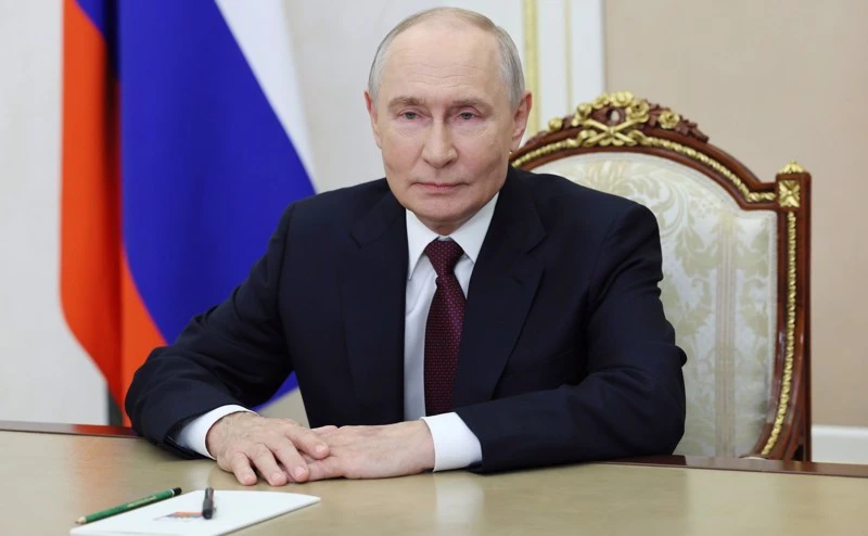 Путин сейчас выйдет к прессе и сделает несколько важных заявлений, — журналисты Кремлев...