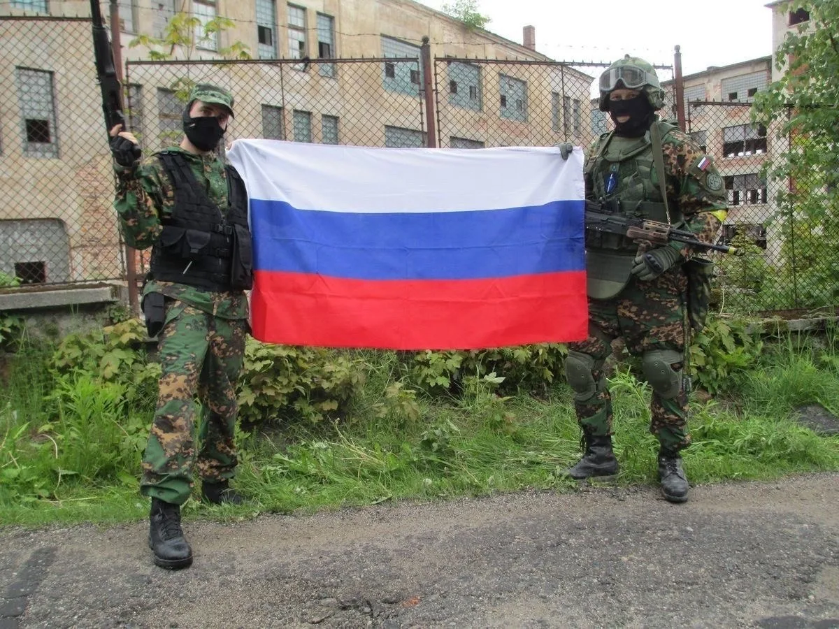 «Россия, вперёд! Только Победа, и она будет наша! 💪🏻🇷🇺» 

Подпишись на канал