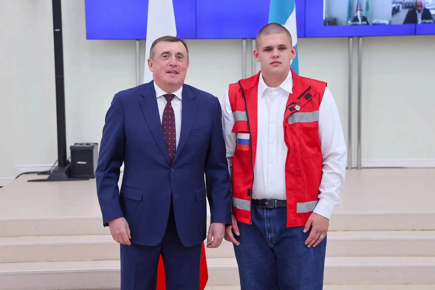 От лица всей нашей школы поздравляем Максима с этой высокой и заслуженной наградой!