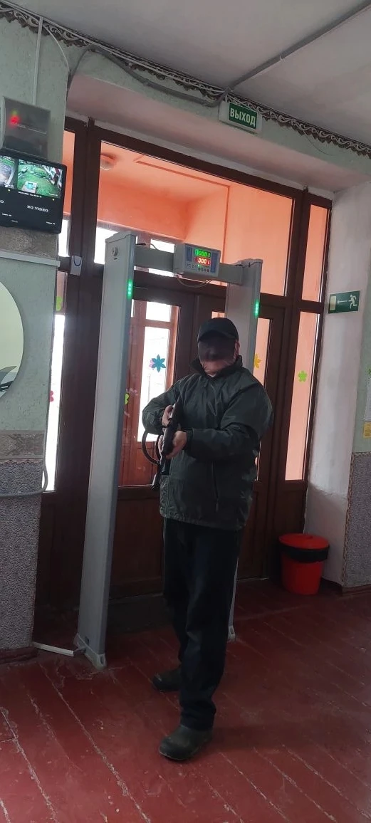 В ГБОУ ЛНР «УВК "Михайлюковская школа"» состоялись масштабные антитеррористические учен...