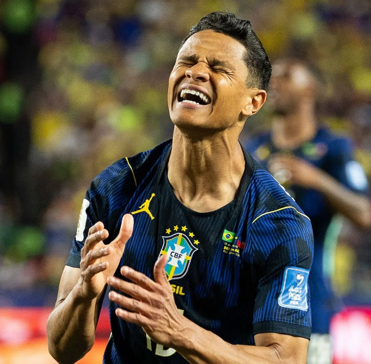 🇧🇷⚽️ Cантос вышел в плей-офф ЧМ, проведя 3/3 игр в старте Бразилии, и стал одним из к...