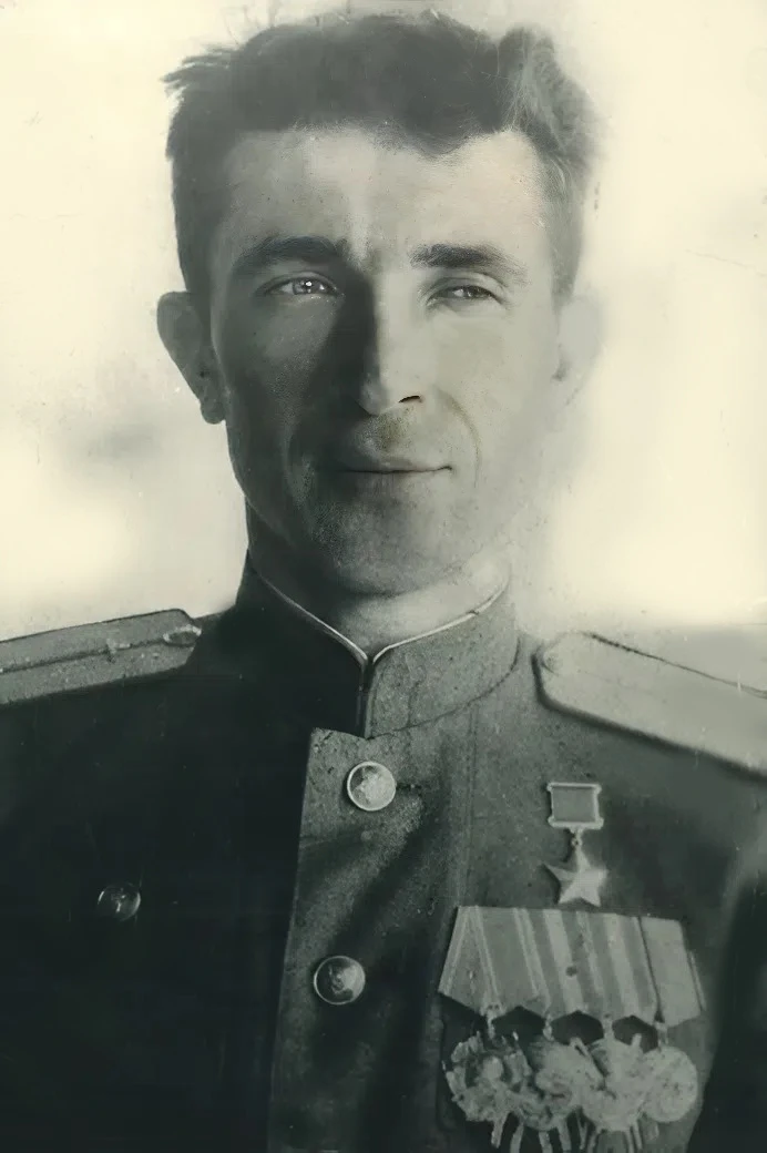 🎖️ Владимир Михайлович Ружин - заместитель командира эскадрильи 367-го Краснознамённого бомбардиров