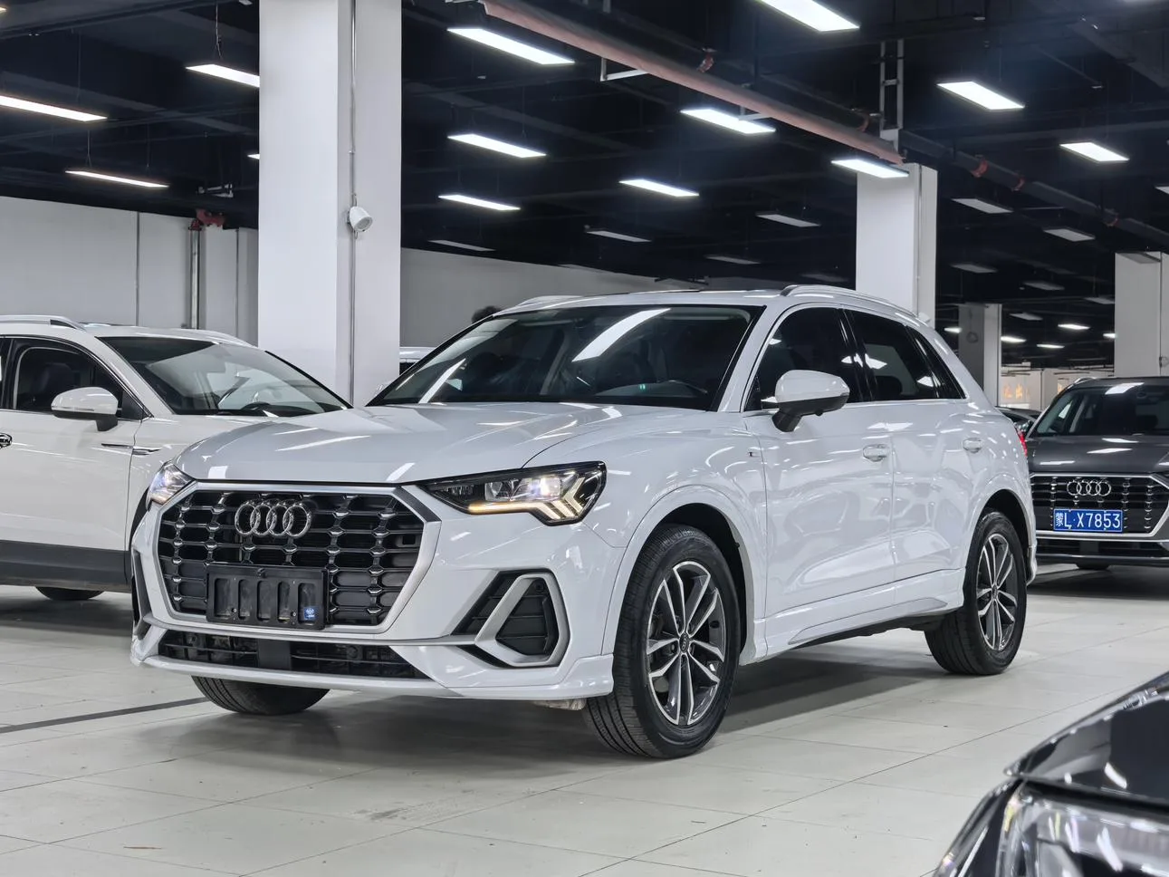 🚗 Audi Q3