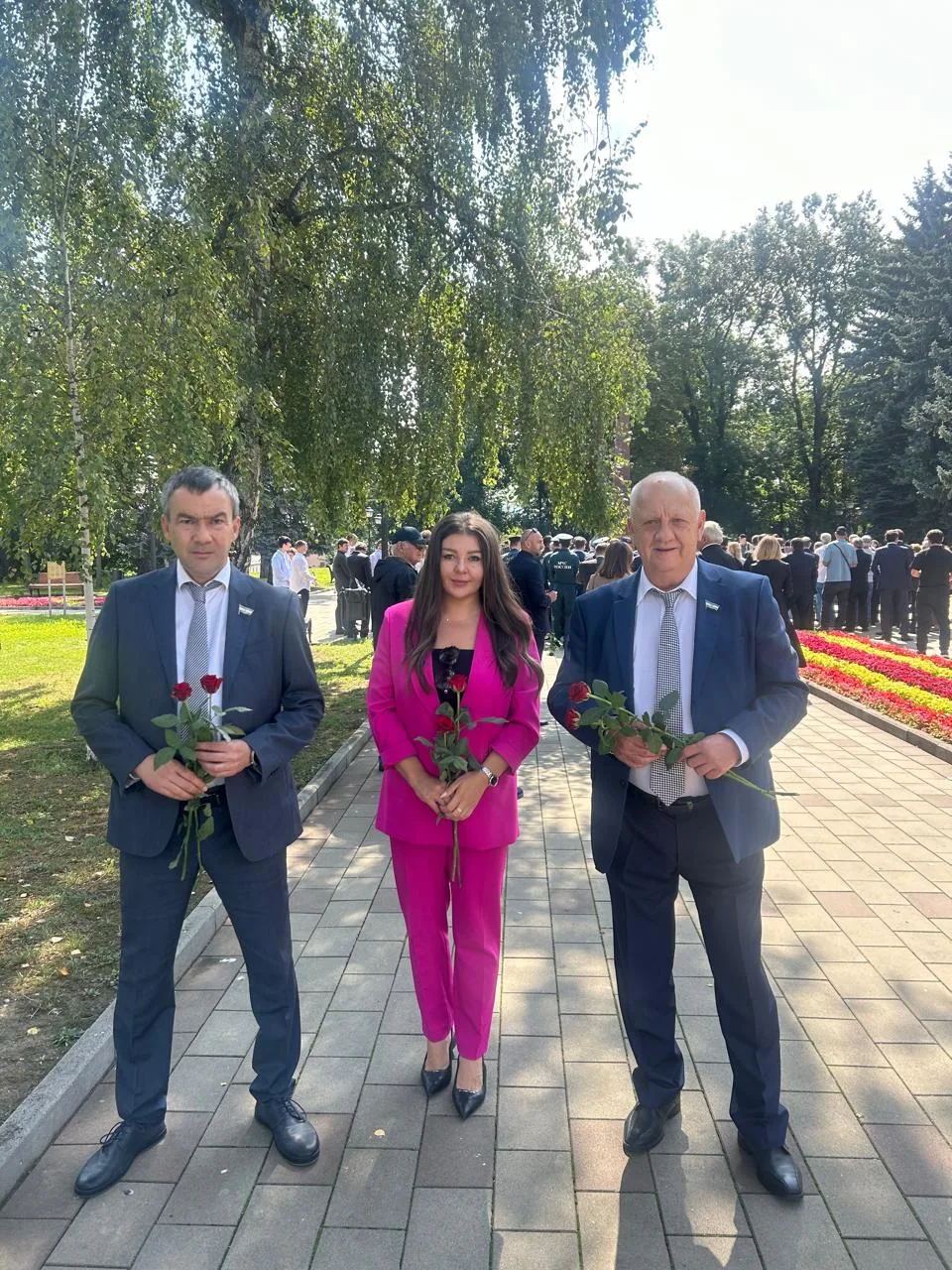 В Атажукинском саду столицы республики прошла церемония возложения цветов к мемориалу «...