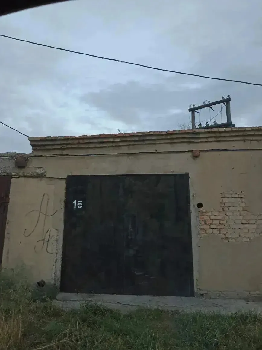 Продам Гараж Иркутская 10/3 и 12, свет, погреб, сухой теплый гараж 24 квм. за 1 млн. 20...