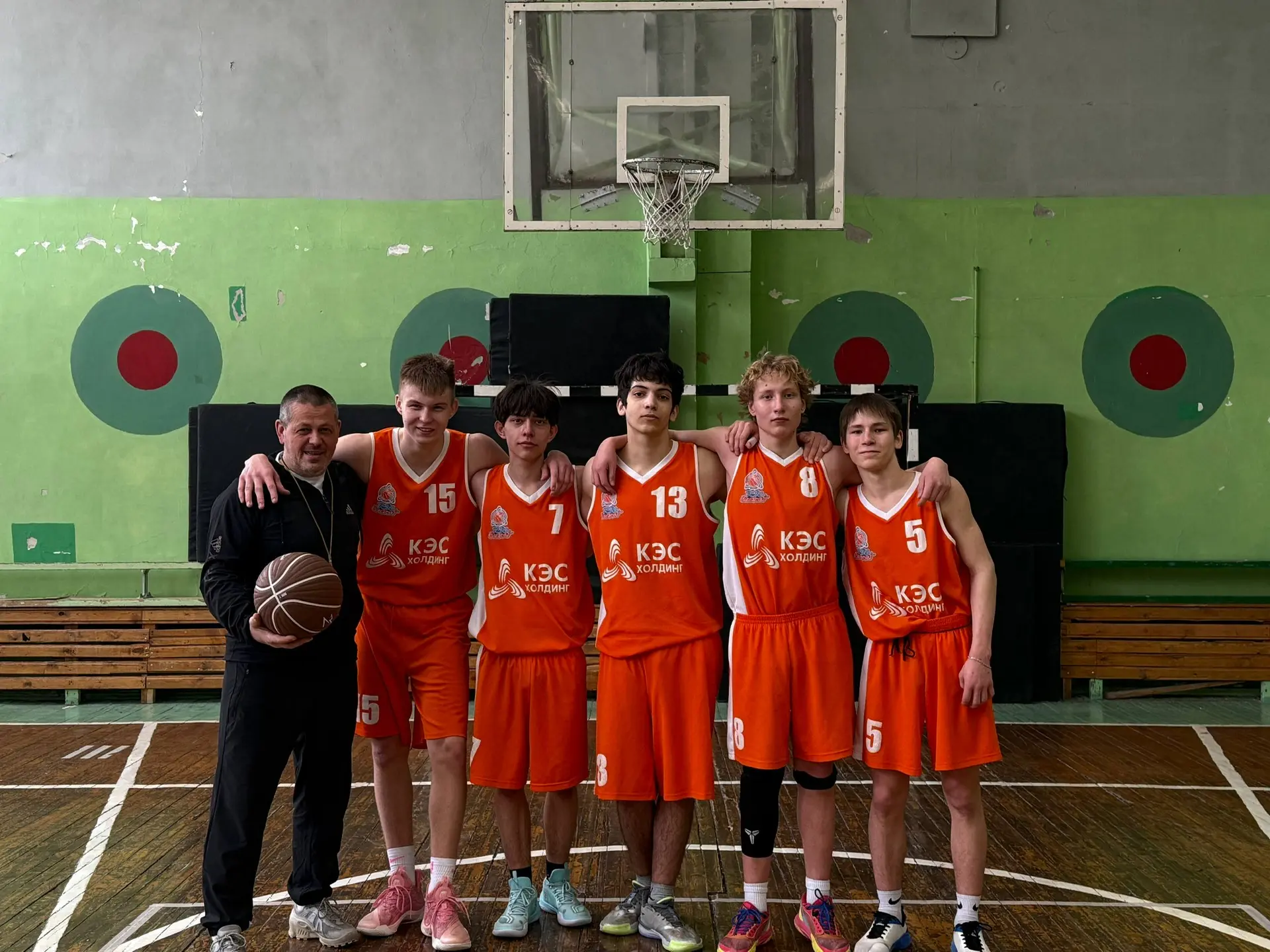 Турнир памяти В.П. Сапова: наши юноши - чемпионы! 🏀🥇  Вчера, 10 марта, в нашей школе прошёл турнир п