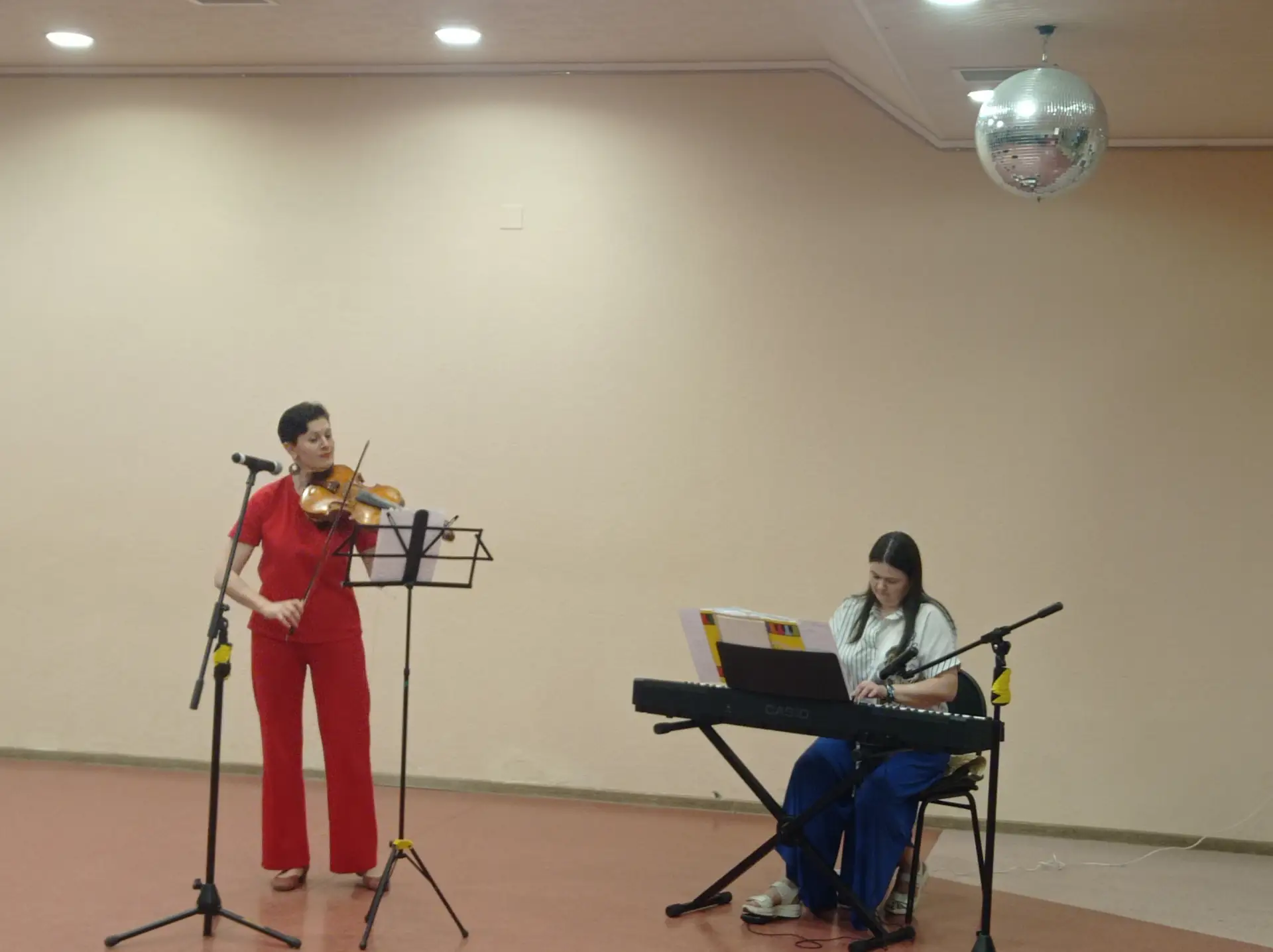 🎻 Концерт в нашем санатории! 🎻

🌟 К нам в санаторий с концертом приезжала талантливая скрипачка К