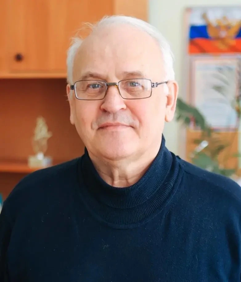 Друзья, мы прощаемся с нашим  Виктором Викторовичем.


Церемония пройдет 6 июля (понедельник) с 16:0
