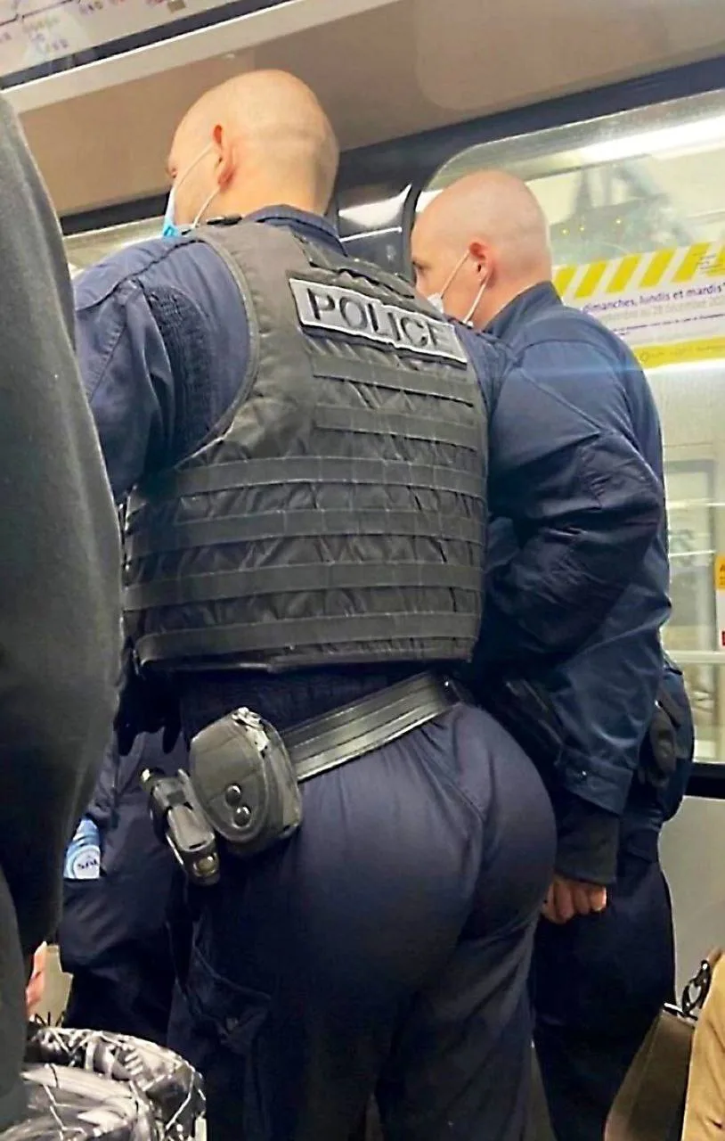 Воу воу воу... Полегче, офицер 🍑🍒🍓

Извините МАХ 🙏

Извините ТГ ✅

ЧАТ канала 💭💬