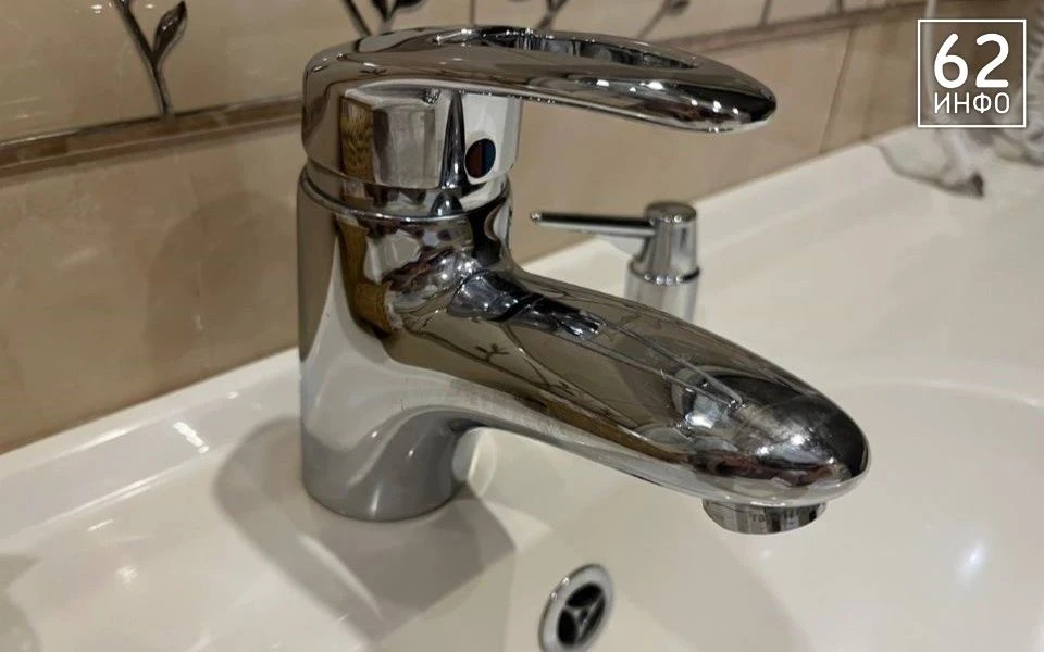 💦В Рязани на нескольких улицах отключили холодную воду

Восстановить подачу планируют до 17:00.