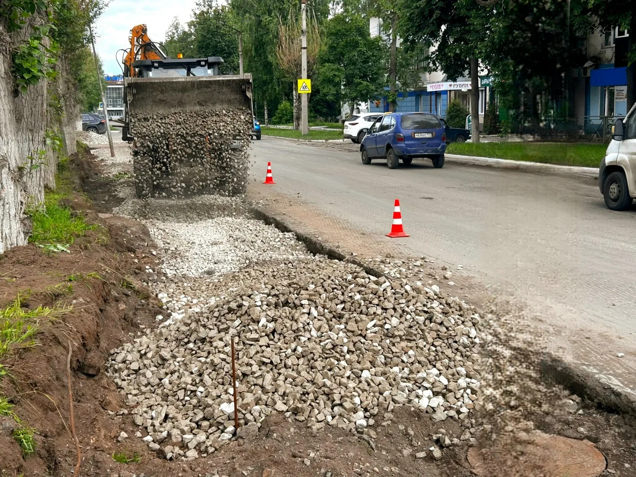 На улице Ленина продолжаются ремонтные работы🚧

На этой неделе подрядчик приступил к расширению пер