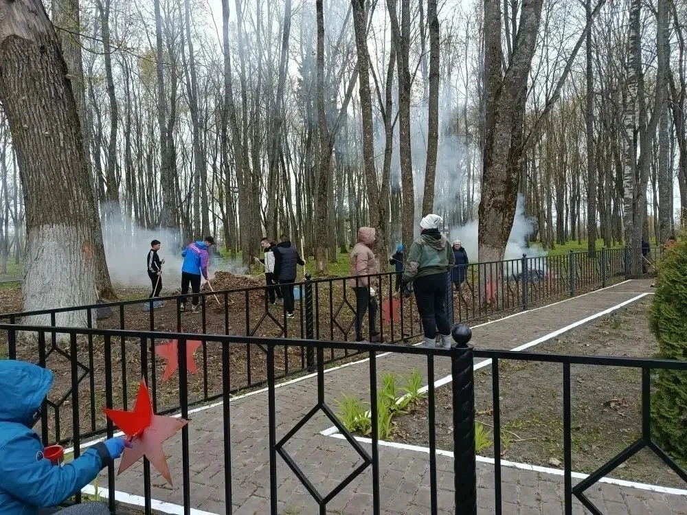 💯В преддверии Дня Победы отряды активистов школ Клинцовского района  совершили  добрые дела — расчис