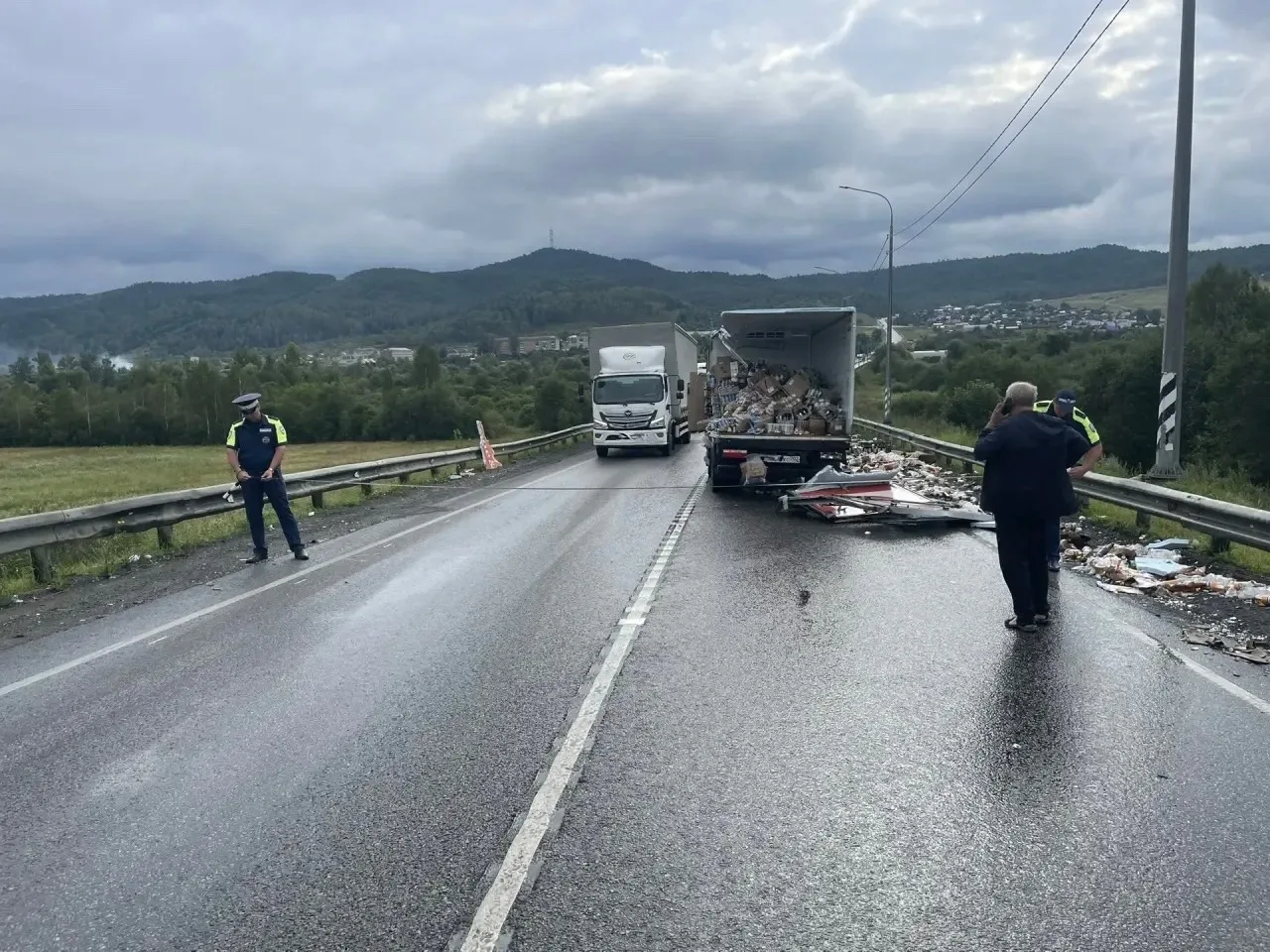 Тройное ДТП произошло на трассе М5 под Симом