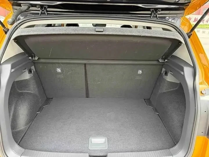 🚘💥Так же делимся двумя предложениями из Китая на Volkswagen T-Cross   1️⃣VW T-Cross  — 2022г., 1.4л.