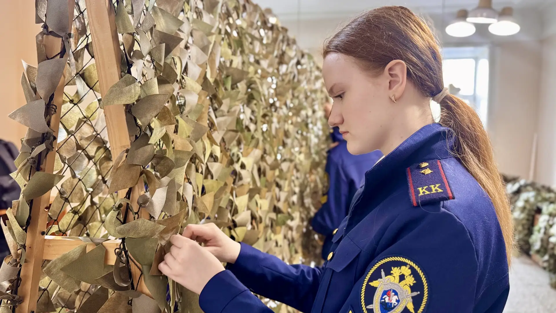 В Ульяновске сотрудники следственного управления и кадеты приняли участие в изготовлени...