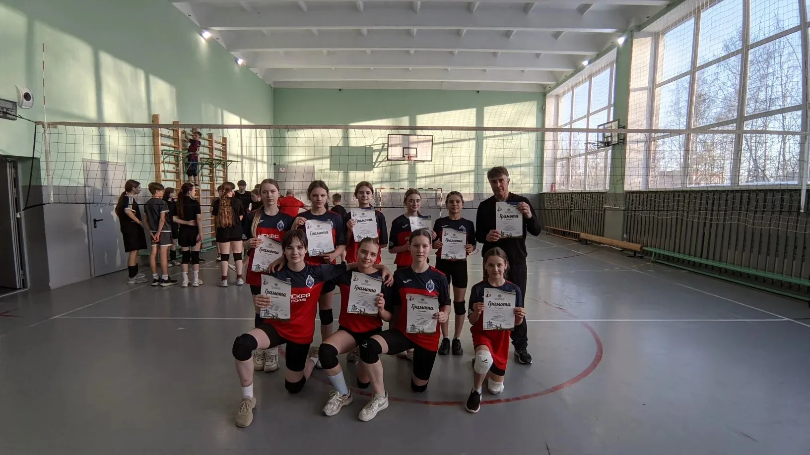 🔥 Поздравляем команду девушек с I местом в Первенстве города Пскова по мини-волейболу! 🔥    ⭐Наши юн