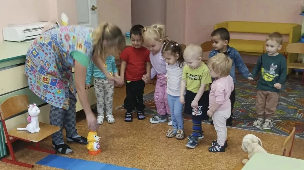 Журчит, поëт водичка:🌊