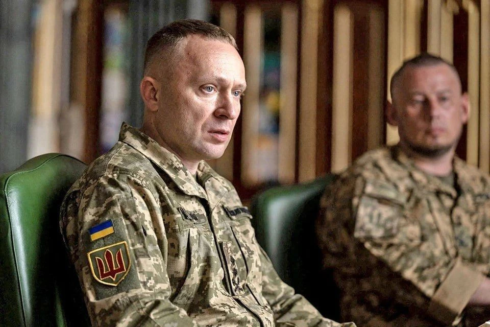 Чего ждать от нового главкома ВСУ Драпатого? Наверняка нового наступления.
Уверен я в этом прежде вс