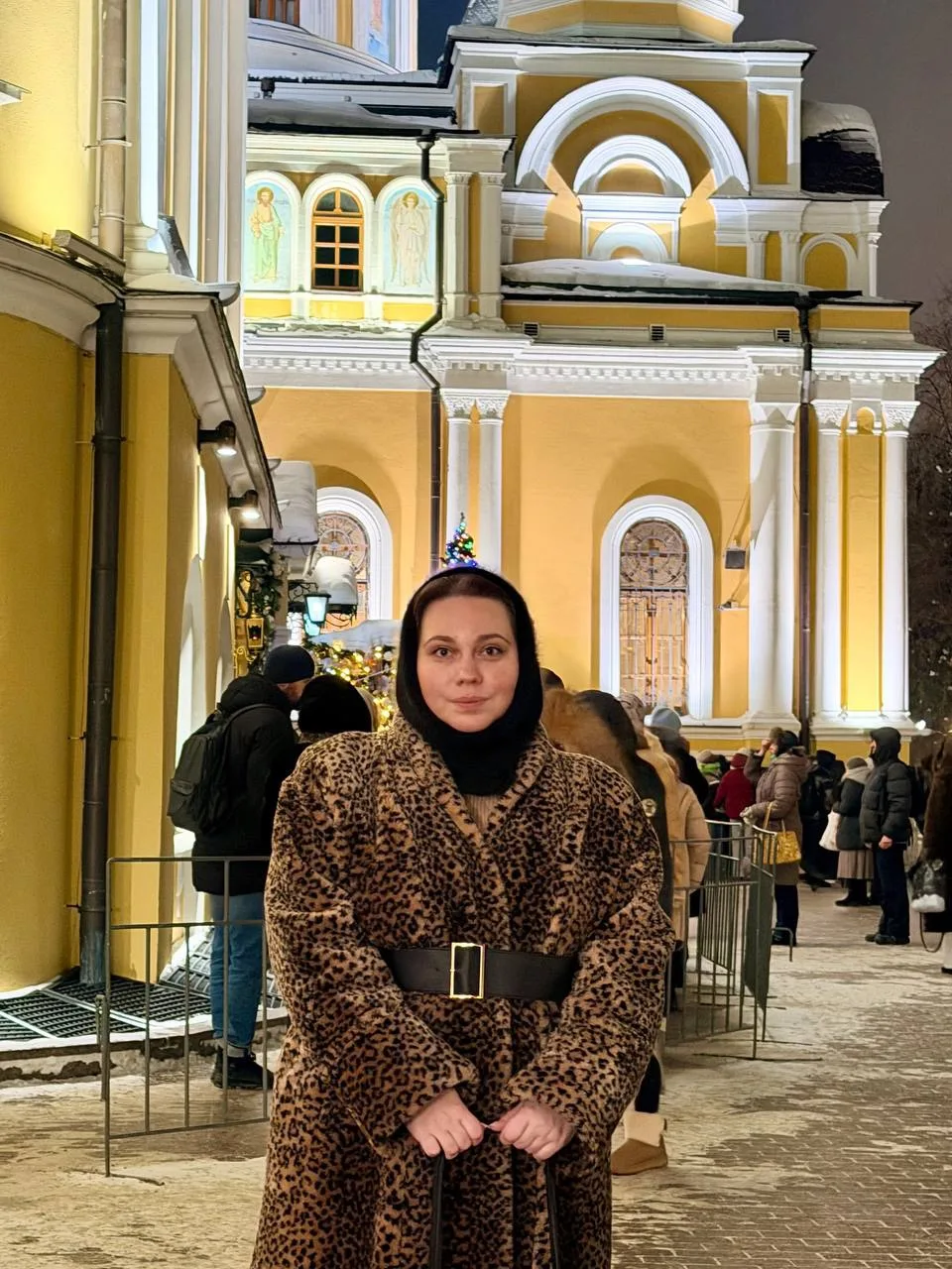 ЗАПИСКИ МАТРОНЕ МОСКОВСКОЙ 

«Все, все приходите ко мне и рассказывайте, как живой, о своих скорбях,