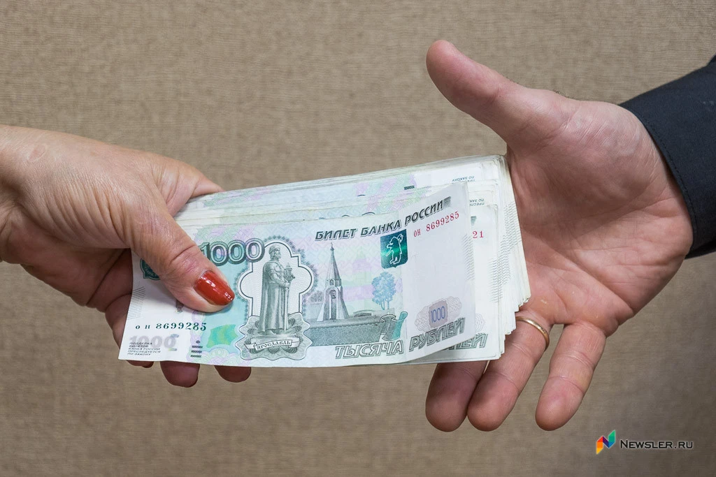 На продажу выставлены пять производственных зданий мебельного предприятия в Кирово-Чепецке.

Объекты