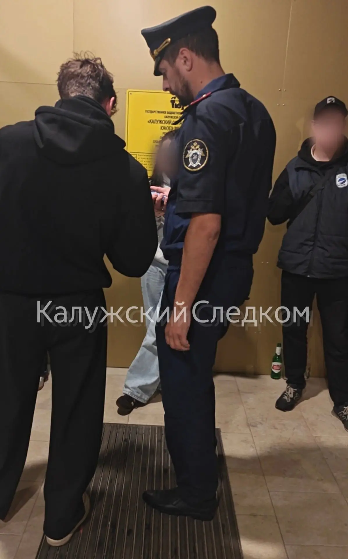 ✅В Калуге следователи, полицейские и представители общественности провели профилактичес...