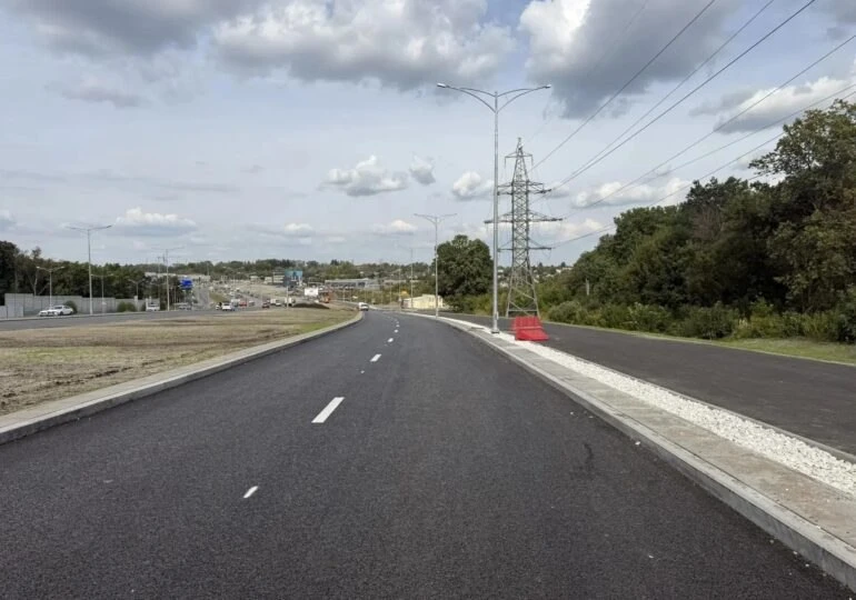 🚧 В Самаре уложили асфальт на дублере Московского шоссе