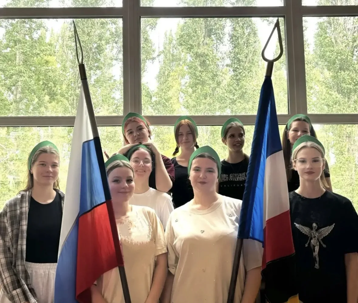 🇷🇺 В преддверии Дня Государственного флага РФ МБУ «Ударник» принял участие во Всеросс...