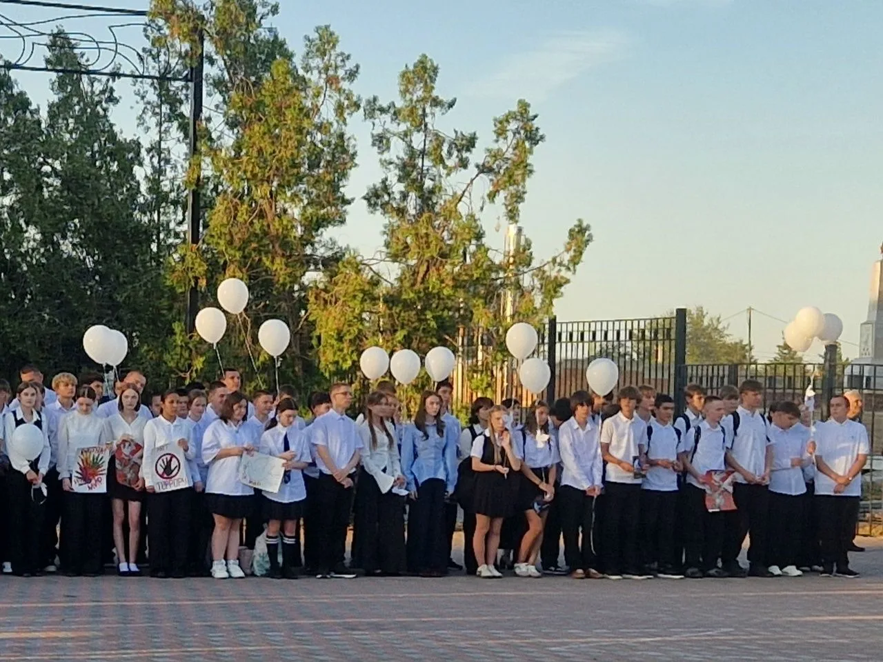 Ежегодно 3 сентября наша страна вспоминает жертв террористических актов.