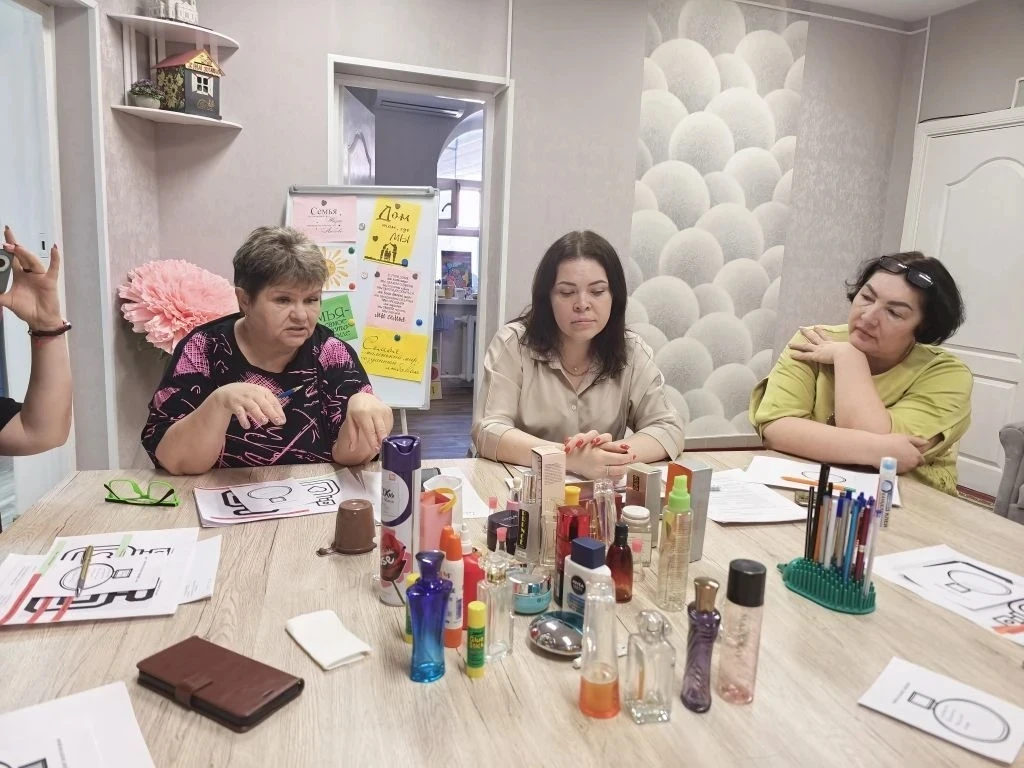 На базе краевого методического объединения педагог-психолог нашего центра, Касницкая Лю...