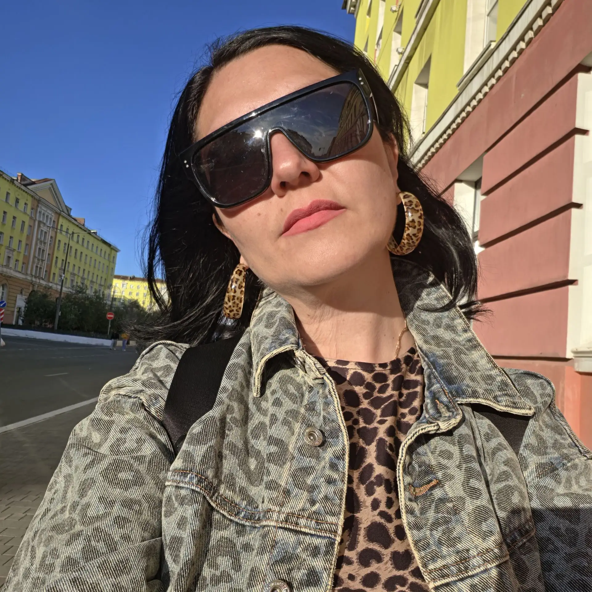 Леопарды в городе