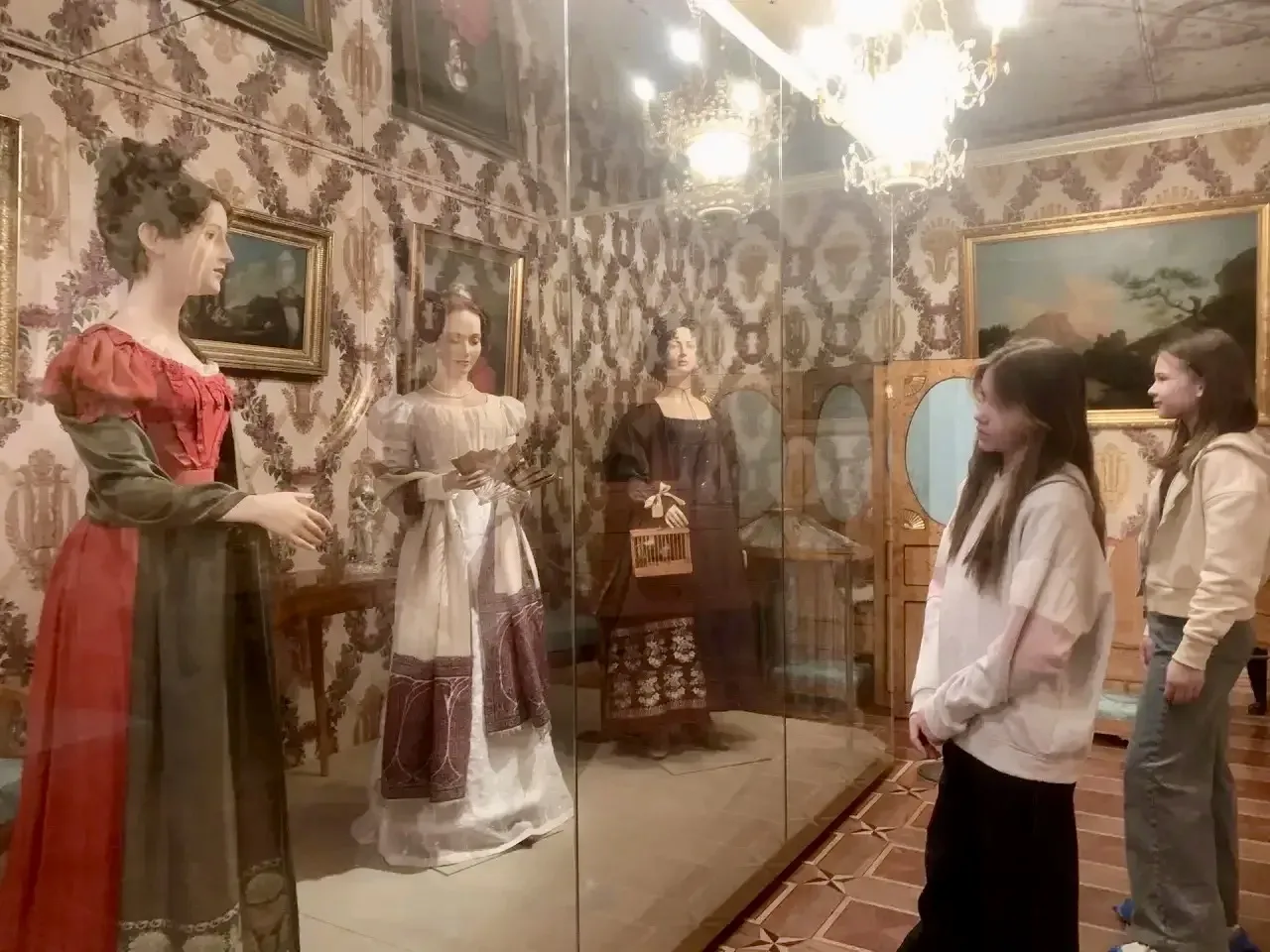 🎨 Погружение в искусство и историю  Пятиклассники из 5 «Г» провели выходные не просто интересно — он