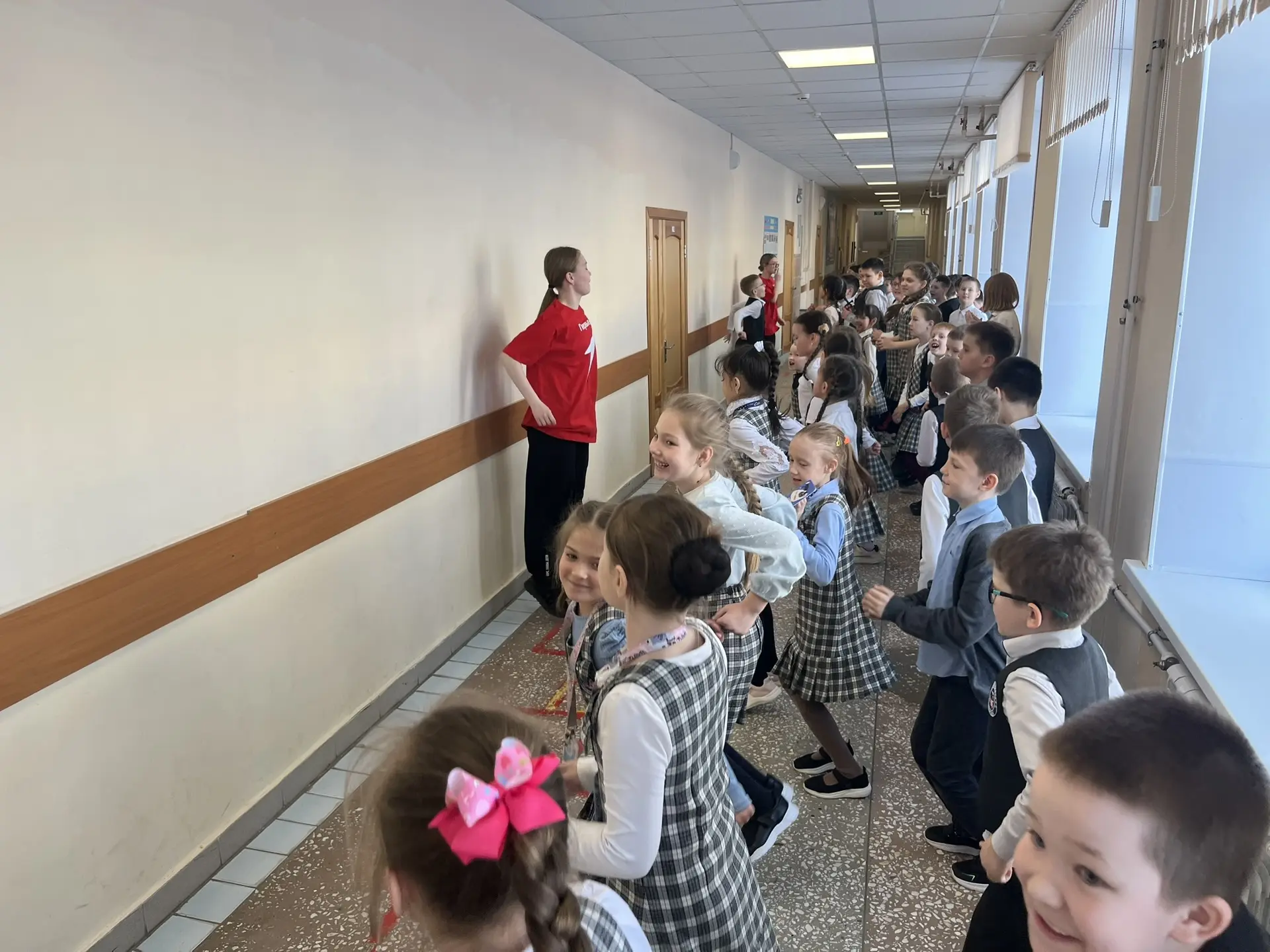 Добрые дела в начале мая!  Приближаются летние каникулы и погода стоит такая, что хочется подольше п