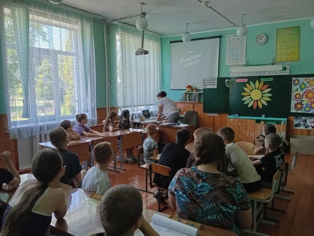 В  нашем летнем оздоровительном лагере дневного пребывания детей  состоялся просмотр художественного