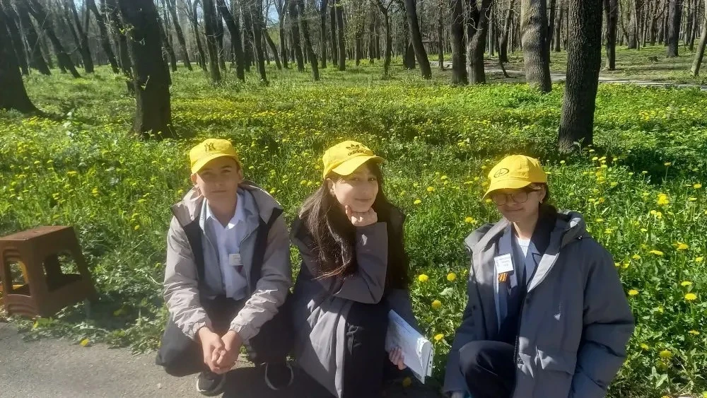 🌿 28 апреля в парке Победы было шумно, весело и очень познавательно — там прошёл конкурс «Юный эколо