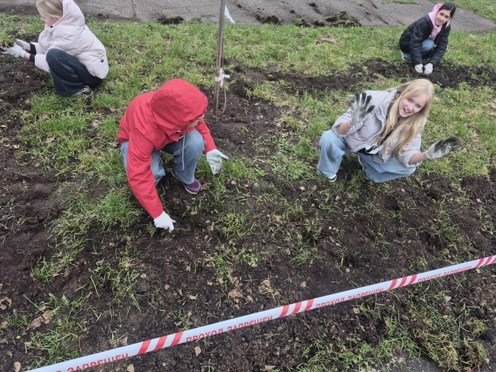 🌿 Гимназия присоединилась к XIII Всероссийскому экологическому субботнику «Зелёная весна‑2026» 🌿    