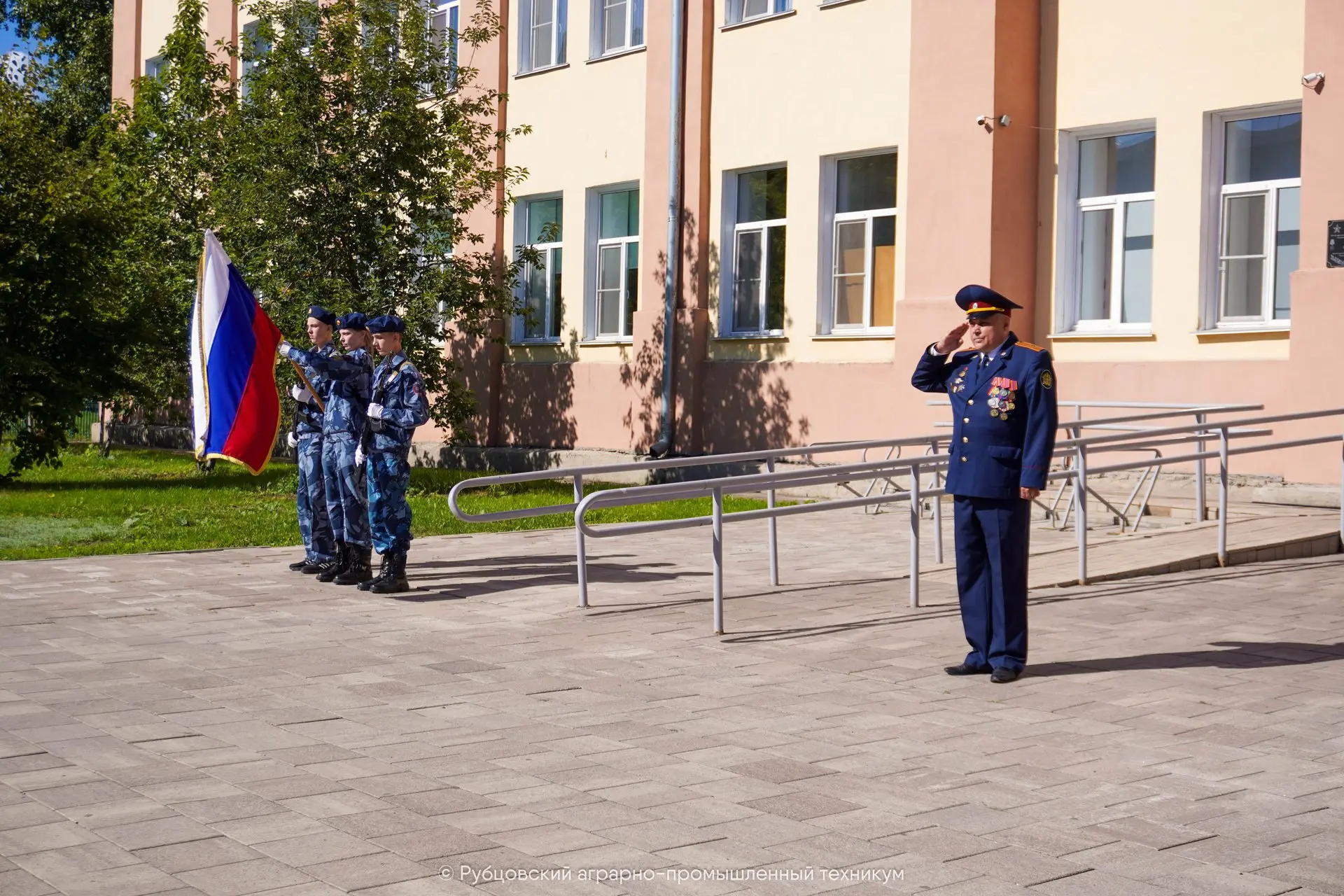 1 сентября в КГБПОУ «Рубцовский аграрно-промышленный техникум» прошли торжественные лин...