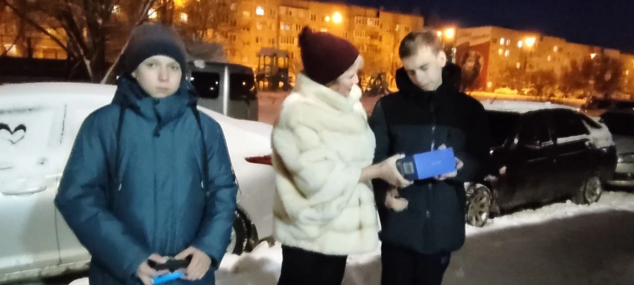 🎄Коллектив МБОУ " Образовательный комплекс  « Перспектива» принял участие в акции « Елка желаний». П