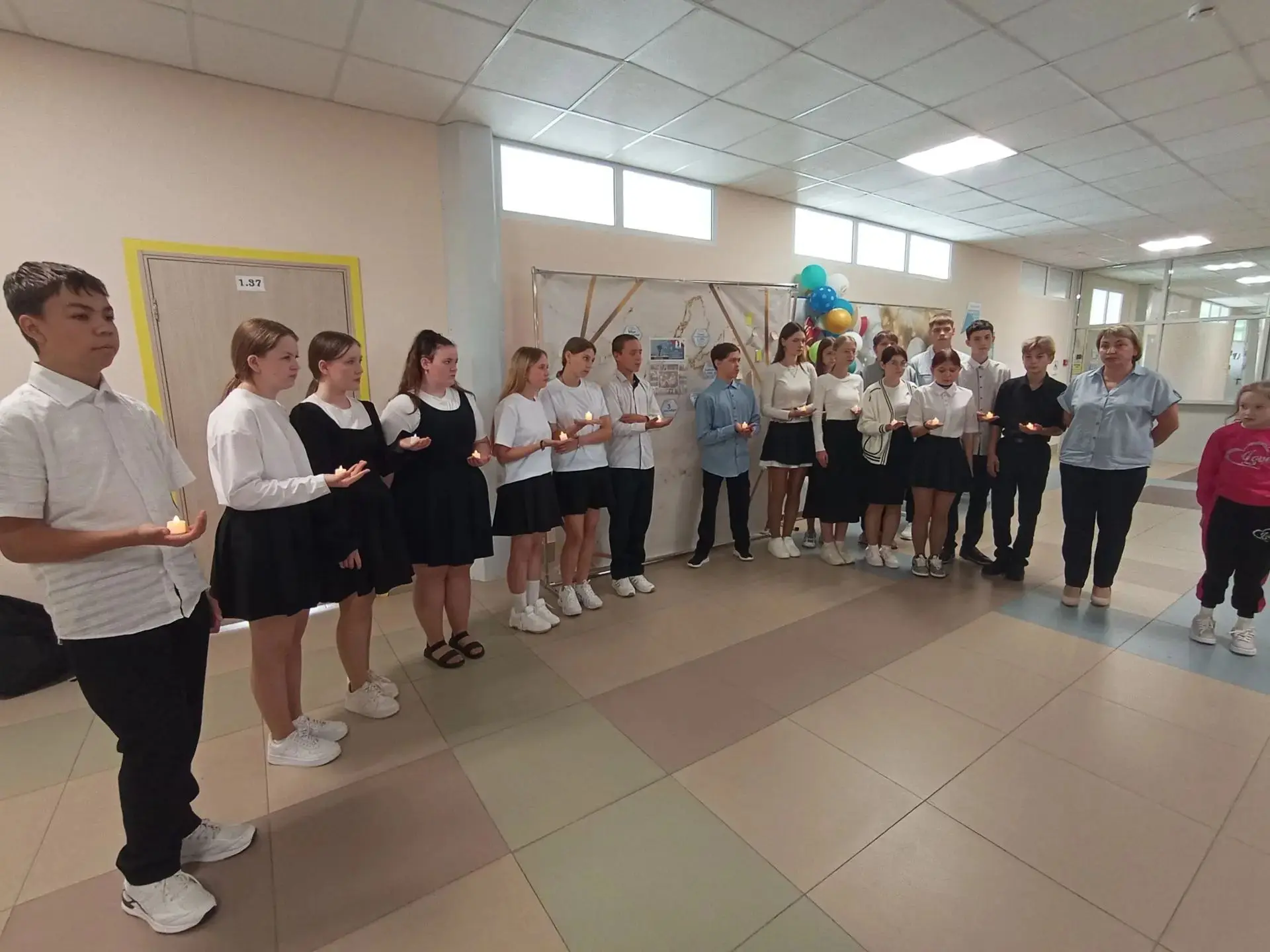 В Фокинской средней школе прошла акция «Свеча Памяти»