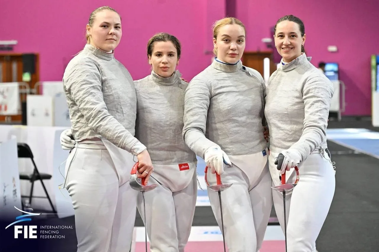 Подмосковная спортсменка Яна Егорян завоевала золото Кубка мира в Лиме в командном первенстве 🤺   В 