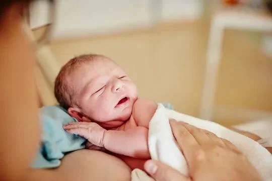 👶 За период с 9 по 17 июля в Херсонской области родилось 20 малышей.

💙 На свет появились 13 мальч