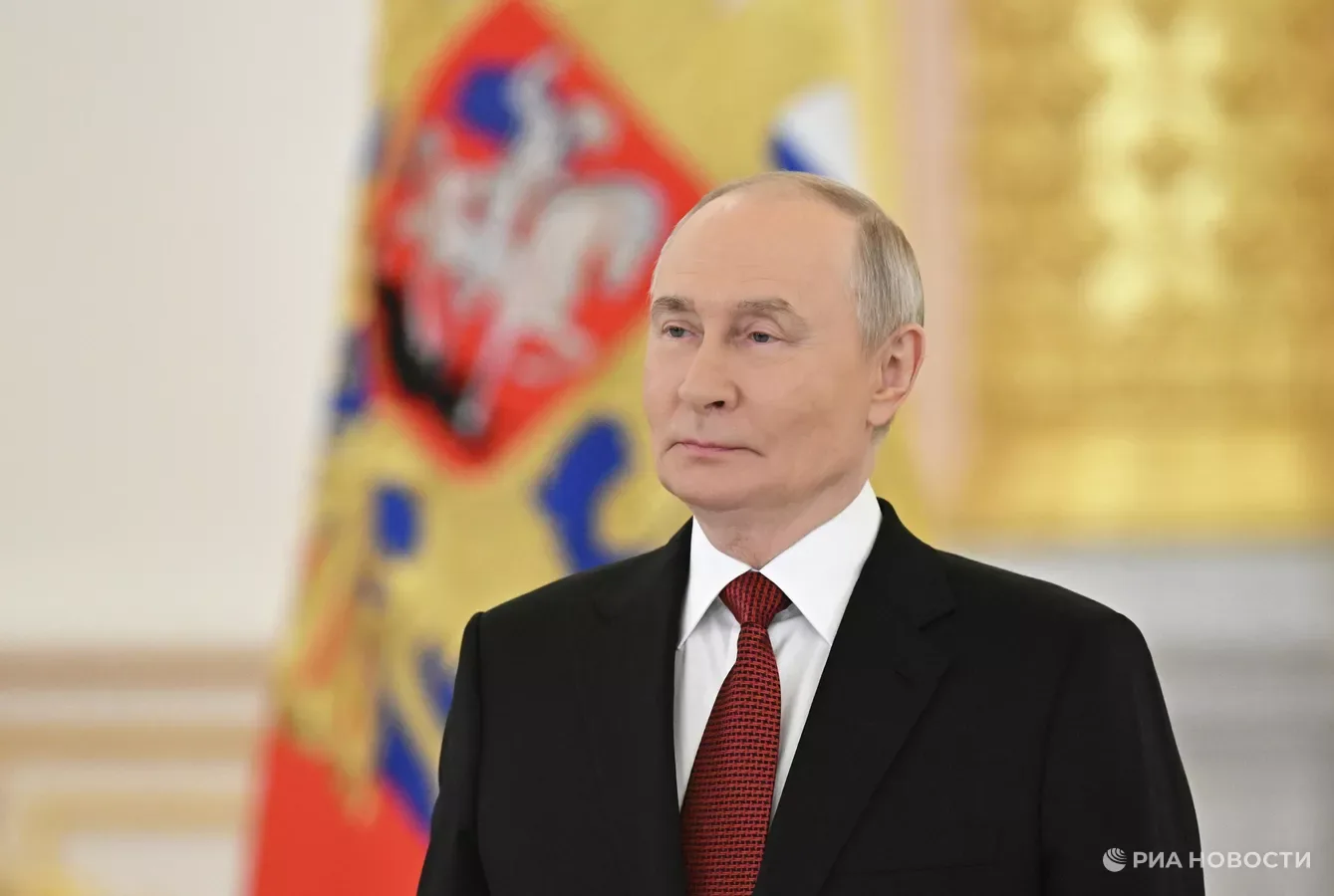 ❗️ Путин установил штатную численность ВС России в количестве 2,4 миллиона человек.

Из них более 1,