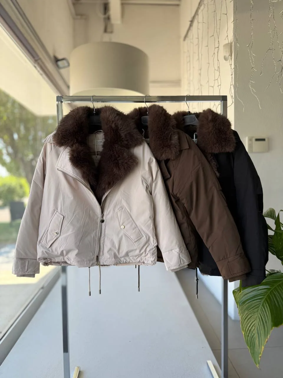 Ищете идеальную куртку на осень? Заглядывайте на склад Joie Clair! 🧥